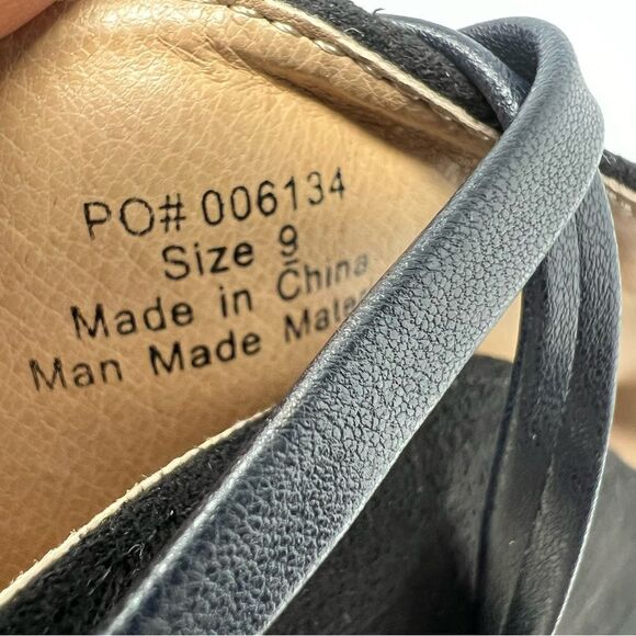 Journee Collection Samara Bootie NEW! - Picture 6 of 8